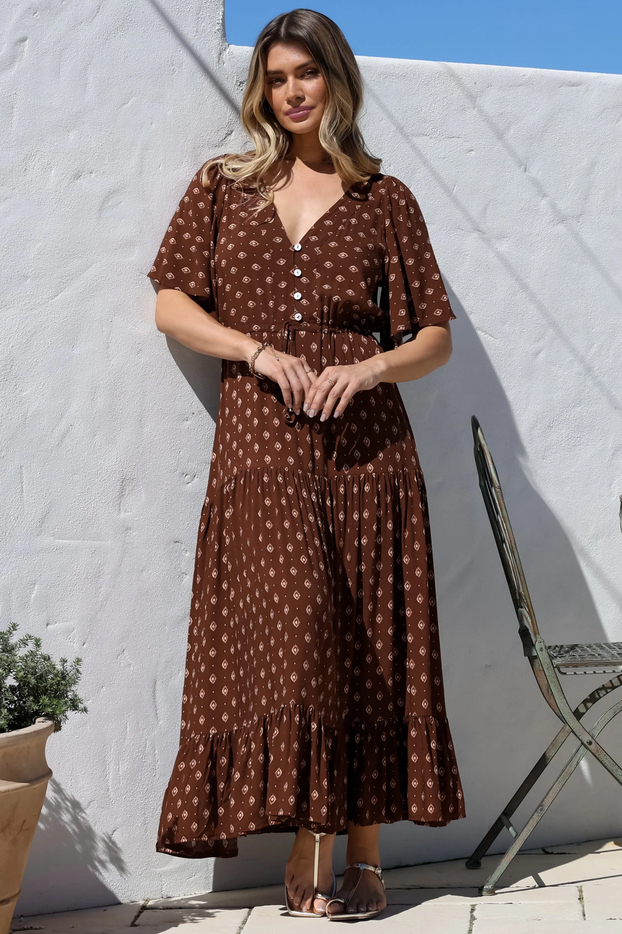 Tassia Maxi Dress - Buttoned Bodice Pull Tie Waist Dress in Kendy Print - Image 9
