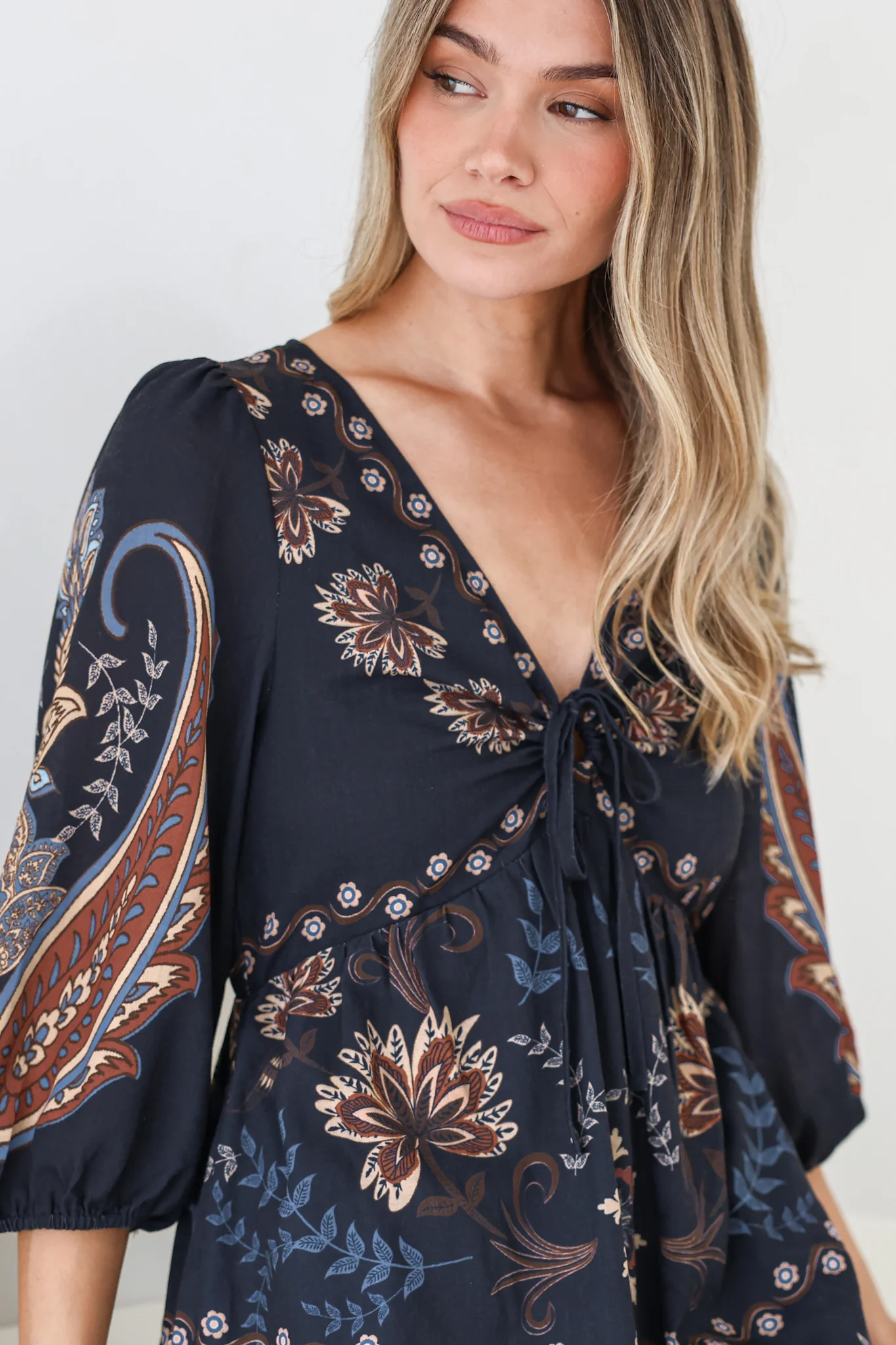 Thanya Midi Dress - V-Neck with Tie Balloon Sleeve Tiered Dress in Magah Print Navy - Image 7