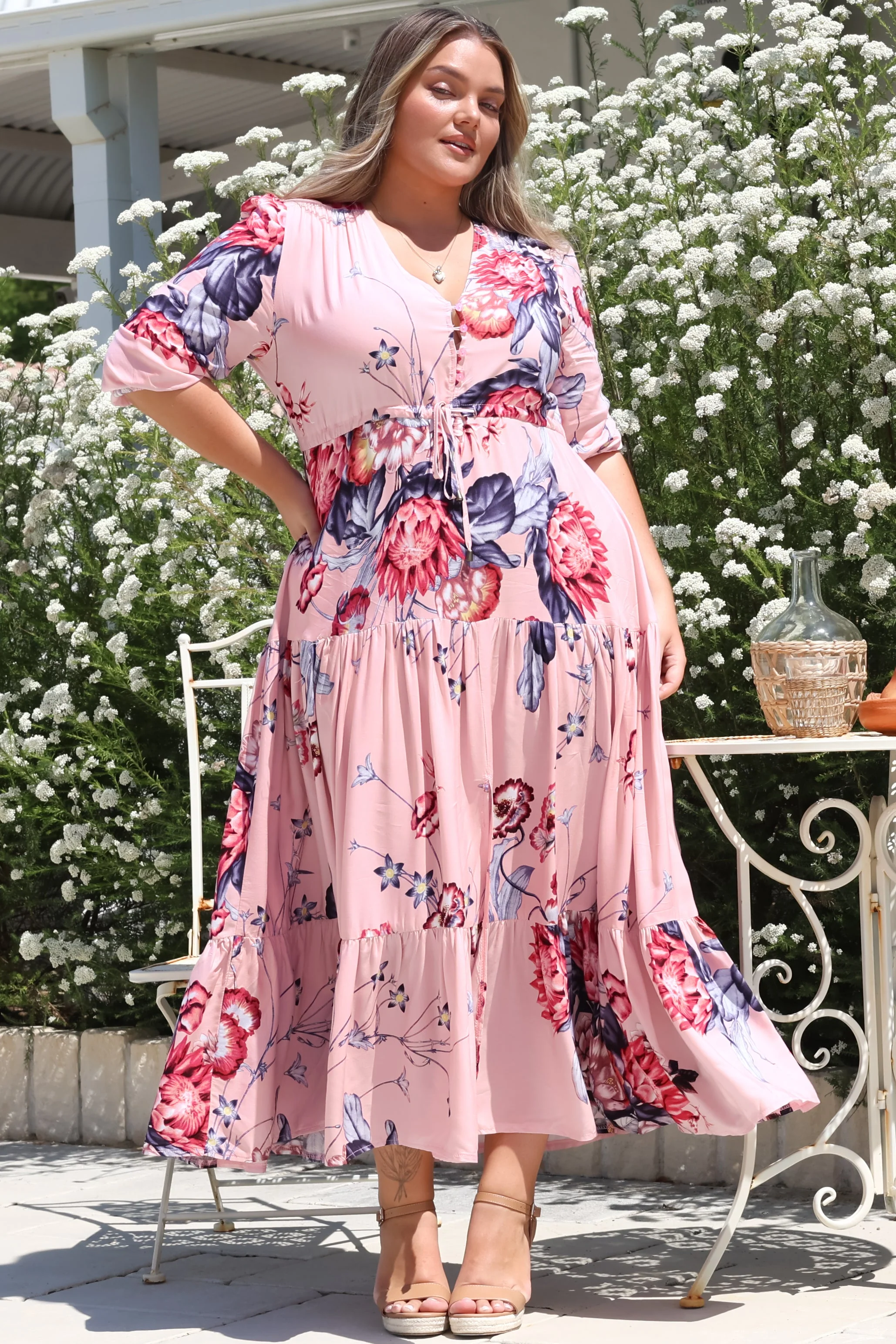 JAASE - Tessa Maxi Dress: A Line Pull Tie Waist Dress in Dahlia Print - Image 3