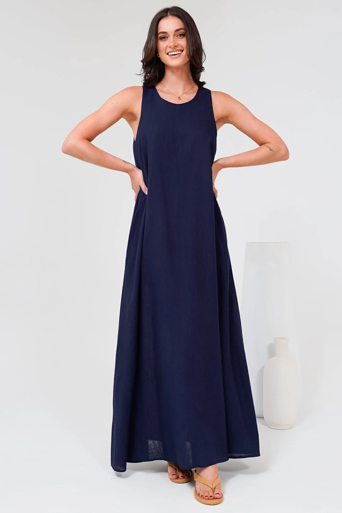 Tineshe Maxi Dress - Crew Neck Streamlined Sleeveless Dress with Pockets in Navy - Image 2