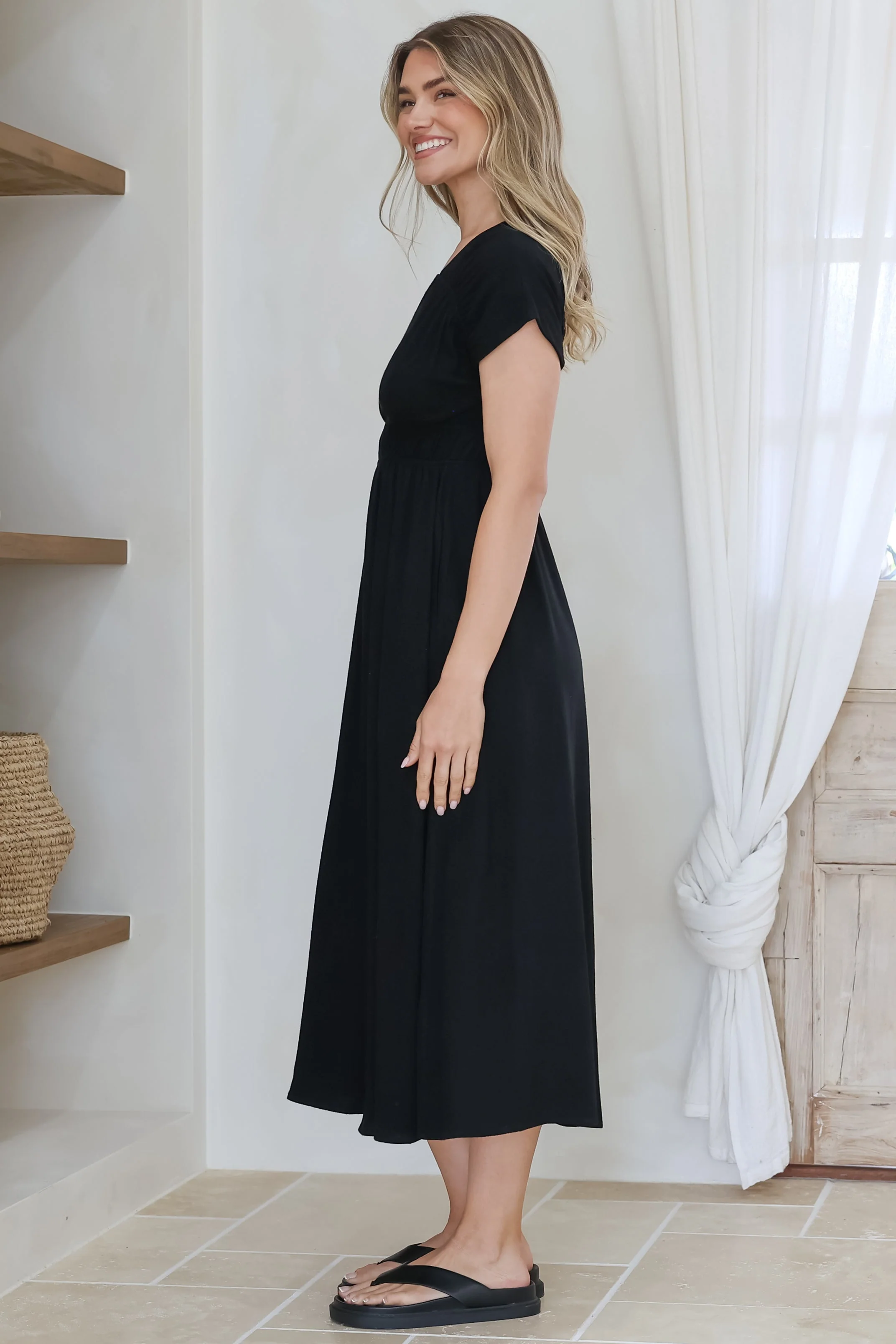 Torin Midi Dress - Gathered and Piping Detailed A-Line Dress with a V-Neckline in Black - Image 10