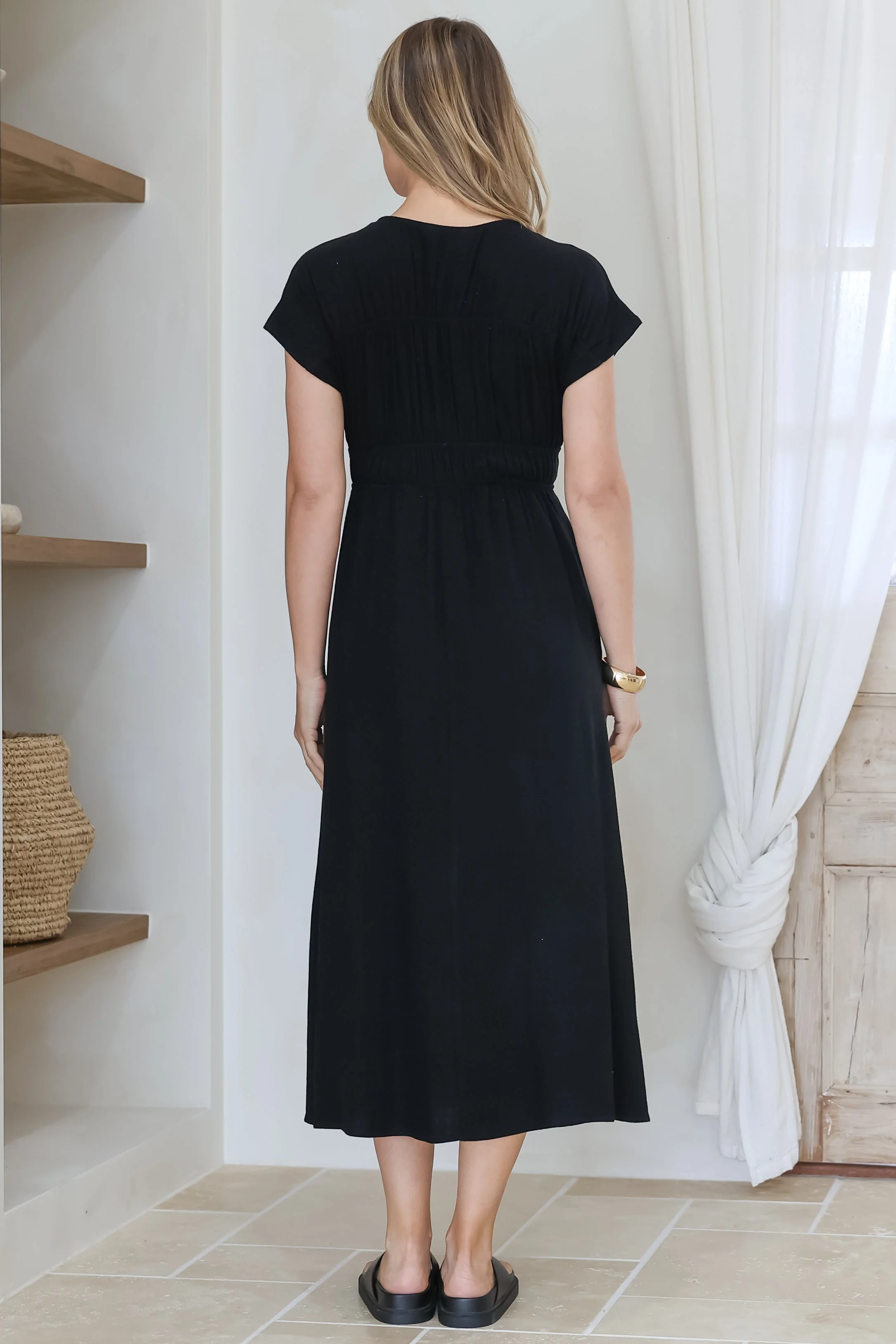 Torin Midi Dress - Gathered and Piping Detailed A-Line Dress with a V-Neckline in Black - Image 11