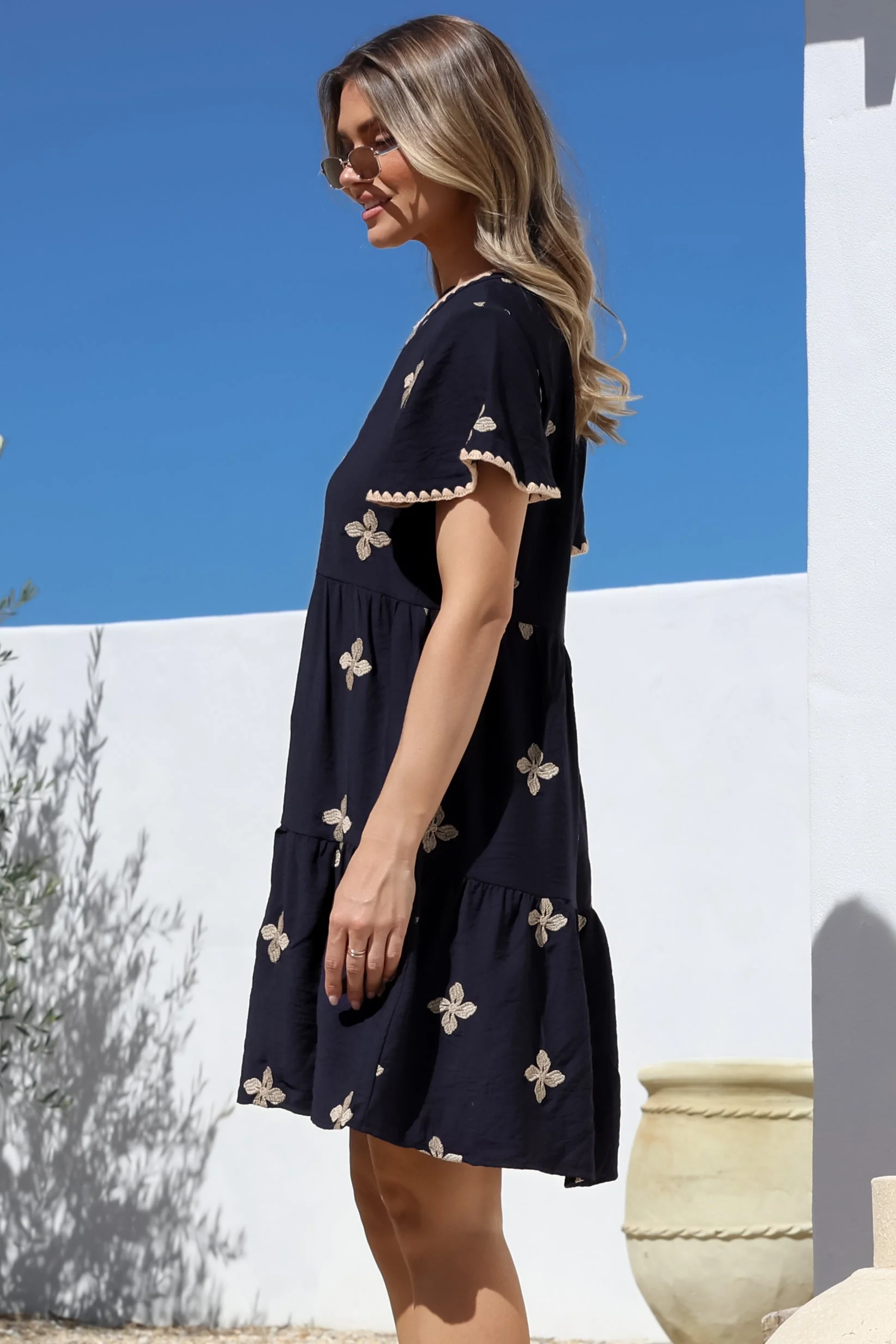 Wilma Mini Dress - Bermuda Collar Button Down Dress with Cap Sleeves in Gigi Print Navy - Image 10