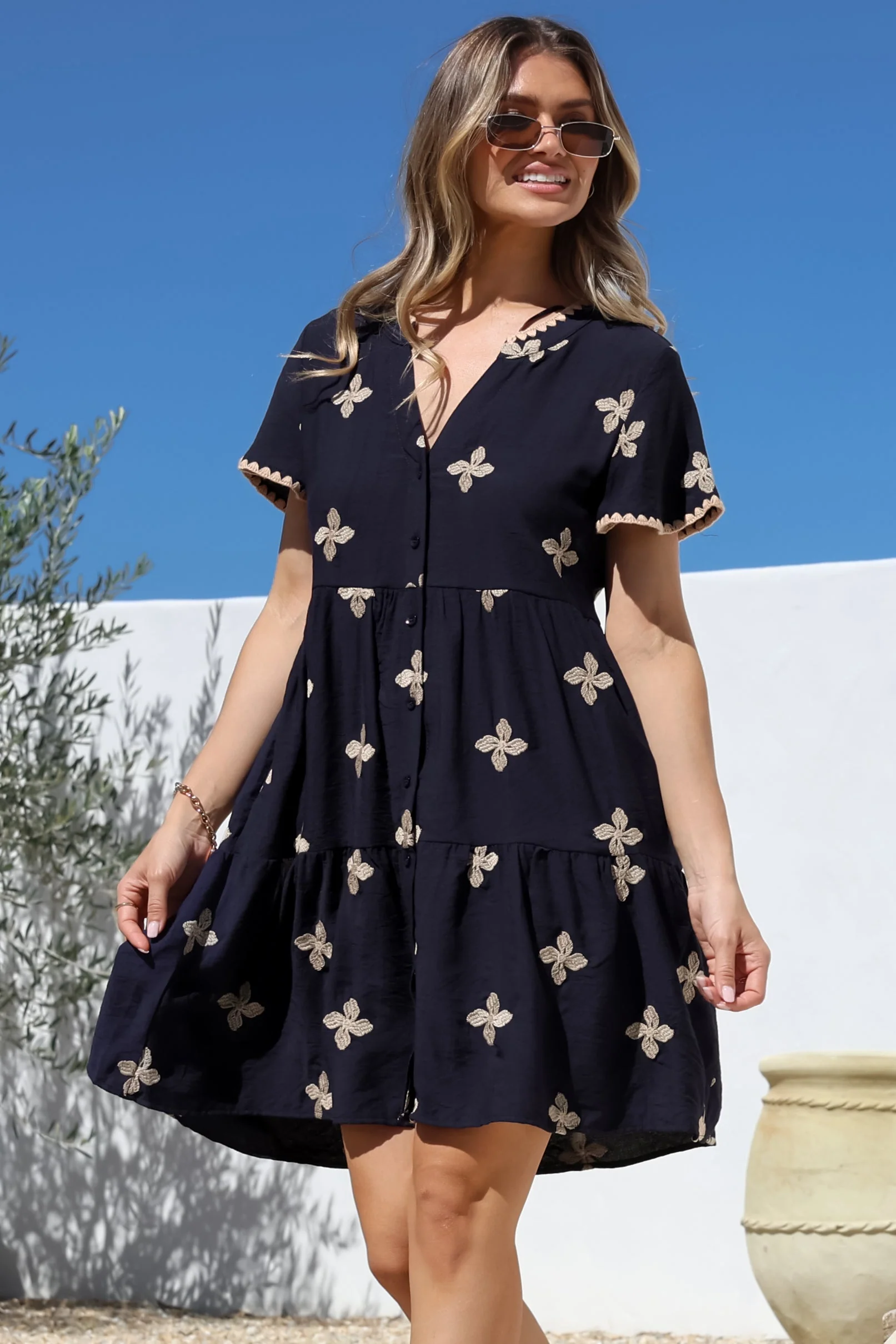 Wilma Mini Dress - Bermuda Collar Button Down Dress with Cap Sleeves in Gigi Print Navy - Image 9