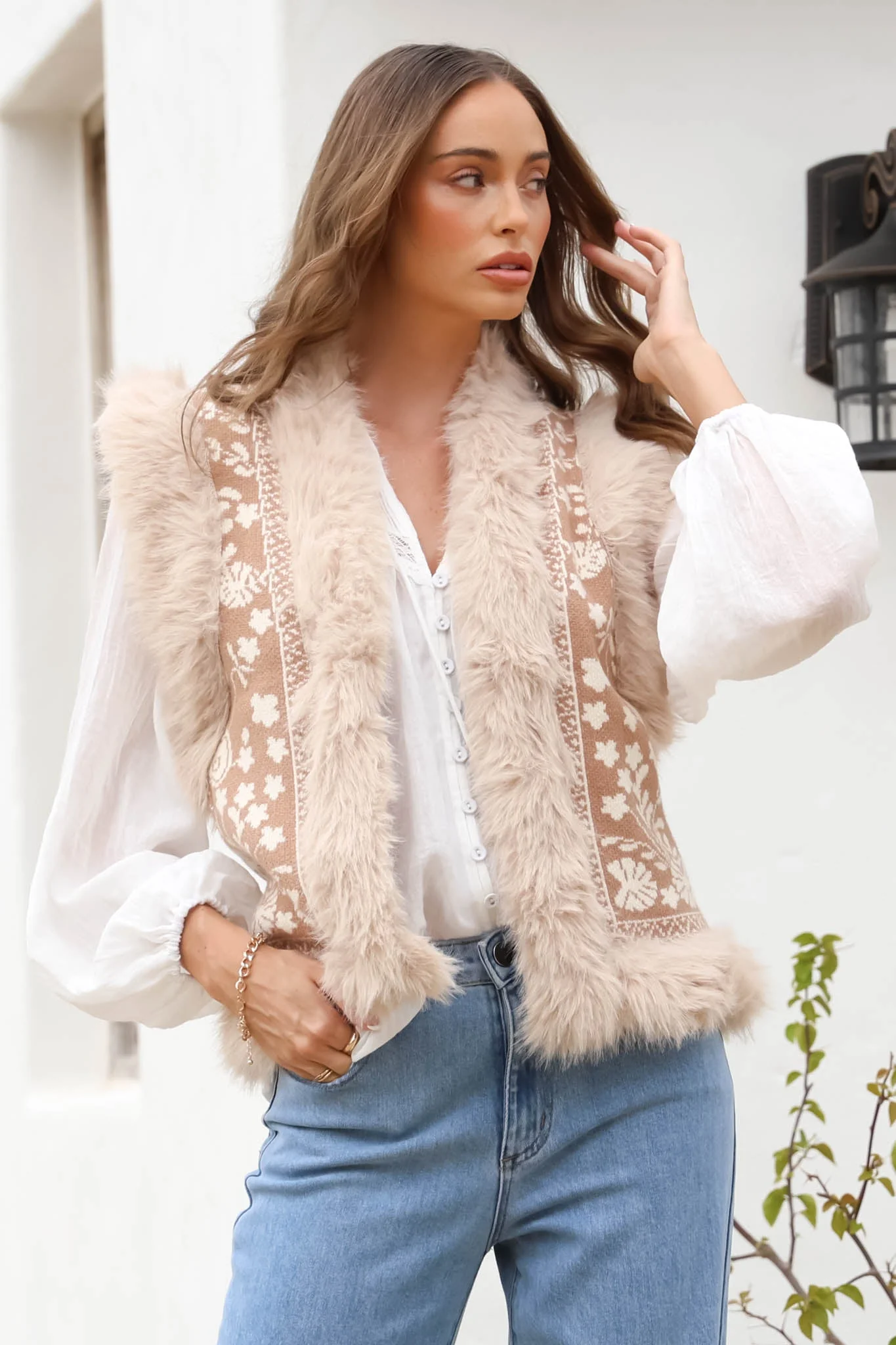 Wolfe Knit Vest - Faux Fur Trim Open Vest in Camel - Image 5