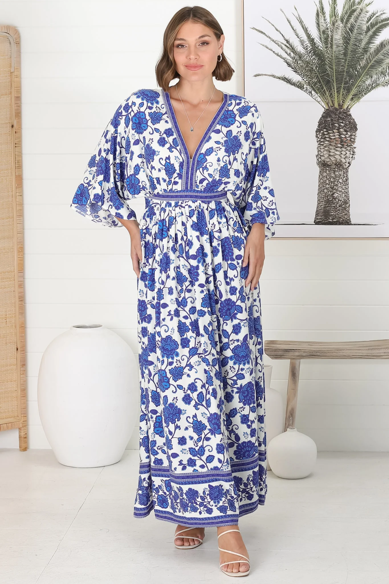 Zelle Maxi Dress - V Neck Batwing Sleeve Dress with Side Splits in Kailin Print Blue - Image 16